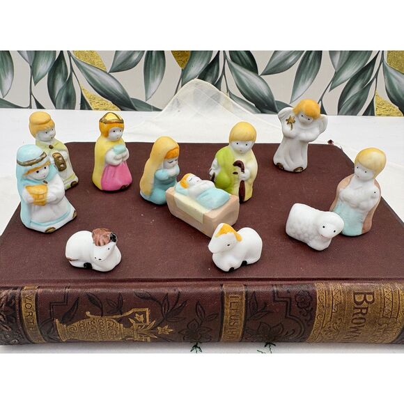 Vintage Hermitage Pottery Ceramic Miniature Nativity Set NIB - Picture 1 of 5